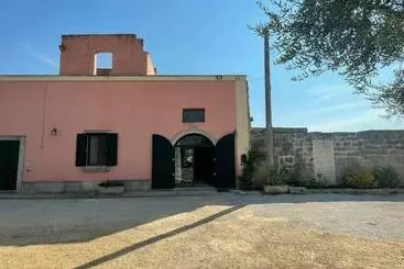 آپارتمان‌های توریست‌ها Villa Donnamaria