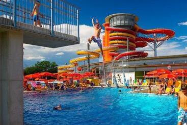 Отель Pension Schlögl