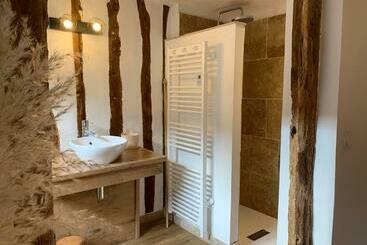 تختخواب و صبحانه L Ecole Des Demoiselles