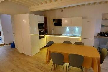 پانسیون Le Patio Des Capucins