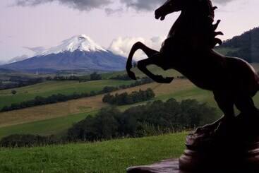 Balcon Al Cotopaxi Hosteria