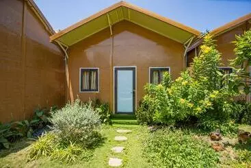 ホテル Oyo 952 Linh Dan Bungalow