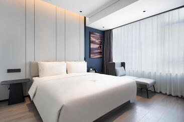 Atour Hotel Dalian Development Zone