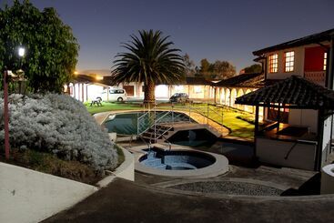 ホテル Hosteria San Carlos Tababela