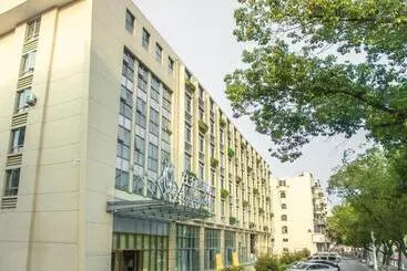 Magnotel Taizhou Jiaojiang Yunxi Road Yanyu Park