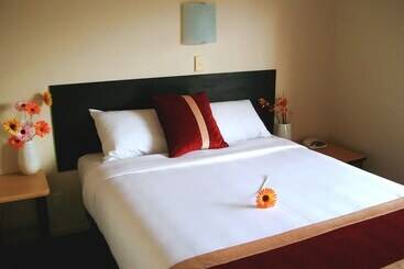 Ann’s Volcanic Motel