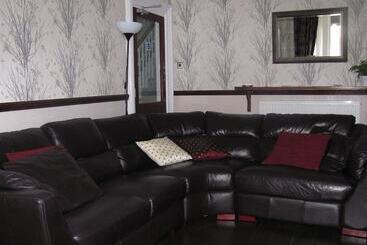 Отель Branston Lodge