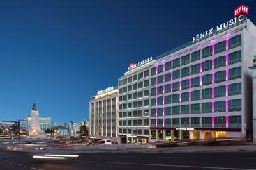 هتل Hf Fenix Music