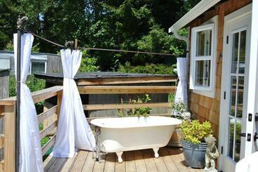 فندق Seawoods Cottage