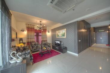 ホテル Arenaa Deluxe Boutique