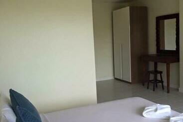 Apart Otel Glitter House