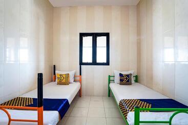 Hotel Spot On 91856 Griya Gedangan Syariah