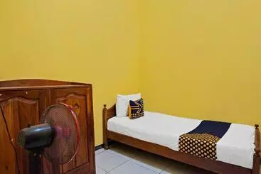 Hotel Spot On 91869 Insan Mulia Kost Syariah