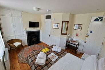 ベッドアンドブレックファースト Canterbury Black Horse