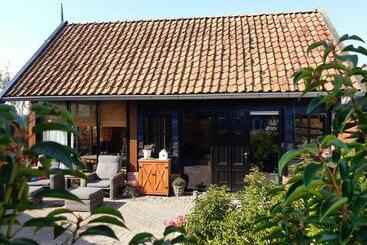 צימר Bed & Brochje By ús Thús