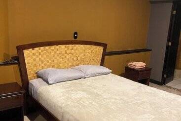 Alajuela Backpackers Airport Hostel