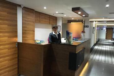 هتل Cloud Arena Daan