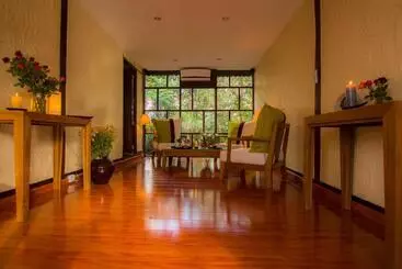 هتل Viewpoint Ecolodge