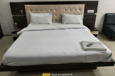 호텔 Vardhman By Wb Inn