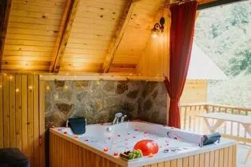 تختخواب و صبحانه Serinle Bungalow