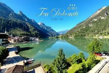 ホテル Tea Dolomiti   Lago Di Alleghe   Monte Civetta