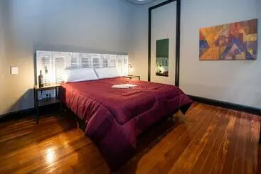 هتل آپارتمان Maison Ramon