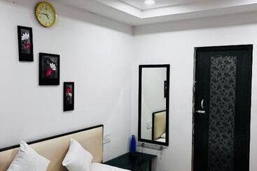 בית מלון כפרי Pop 70083 National Inn