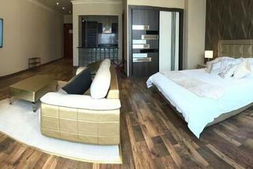 Wakra Inn Hotel Apartments