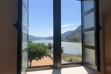 Retkeilymaja Tres Estrellas Camí De Sirga Mequinenza