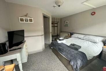 مبيت وإفطار The White Hart