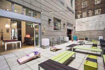 Hotel Aloft Manhattan Downtown  Financial District