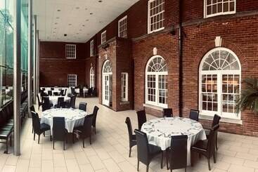 ホテル Charlotte House