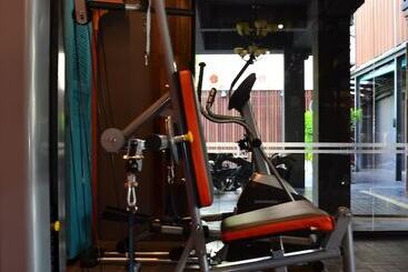 Hotel Lap Roi Karon Beachfront