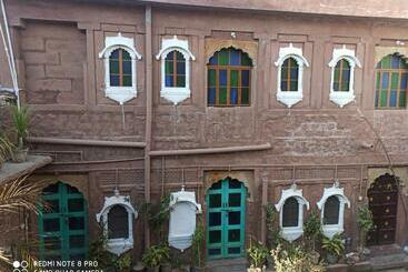 Nocleg ze śniadaniem Shangri La Old Heritage Haveli