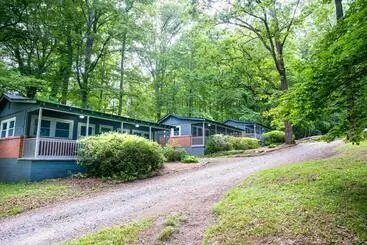 Hotelli Foggy Bottom Cabins