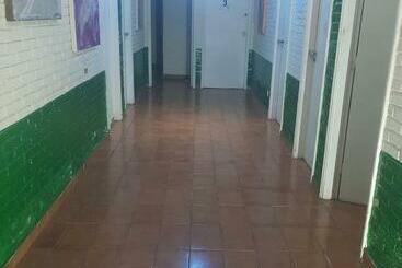 بنسيون Hostel Elephant Del Mar