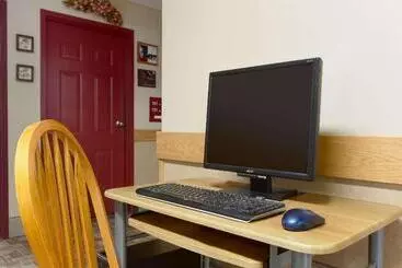 هتل Travelodge By Wyndham Fredericton