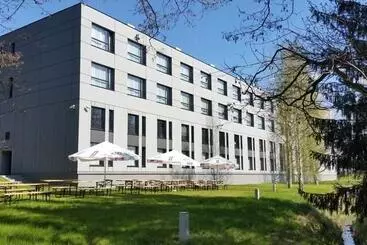 فندق Warsaw Plaza