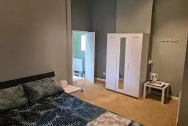 ユースホステル Hen House