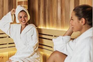 مبيت وإفطار Gyopár Lodge Gyopárosfürdő