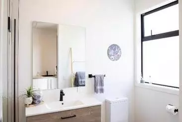 Pensione Views Over Tasman, New Luxury Boutique Studio Overlooking The Tasman Sea