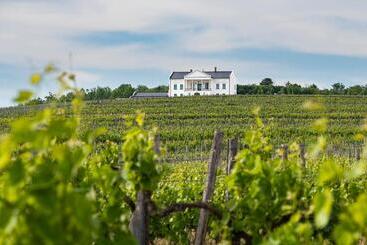 Hotel Kincsem Kastély