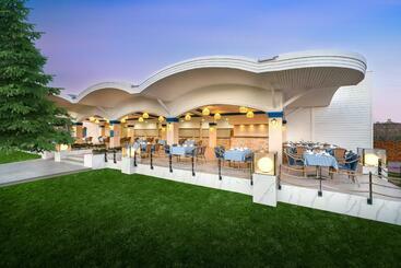 هتل Medworld Health & Rehabilitation Center Pine Beach Belek