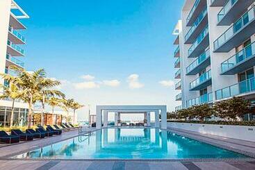 Aparthotel Sleek 2bd 2ba Condo In Miami Design District