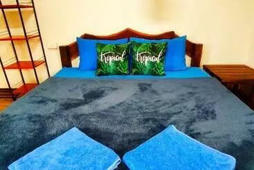 Majatalo Long Beach Simple House