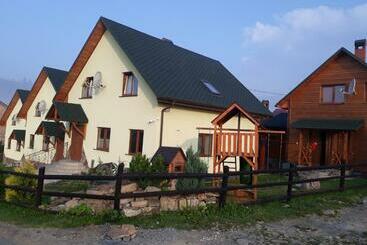 Пансион Chalet 888 Cottages