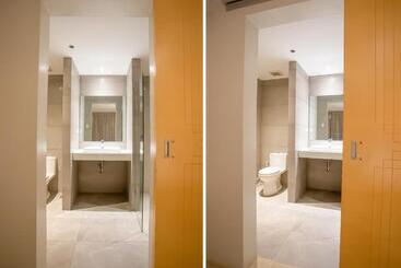 ホテル Capital O 827 Speciale