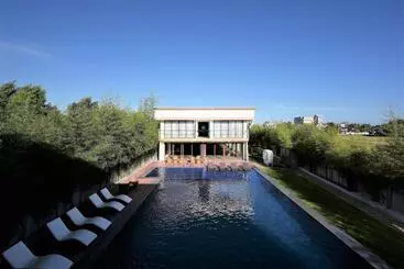 Hotel The First Islatel