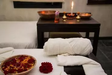 هتل Raniban Retreat
