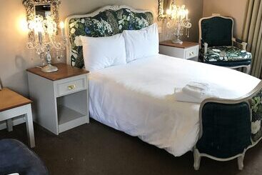 Otel The Old Red Lion Inn